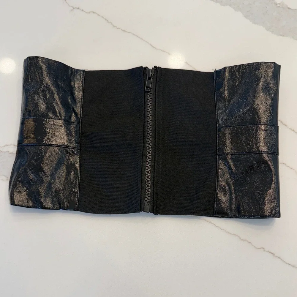 Black Faux Leather Strapless Waist Belt